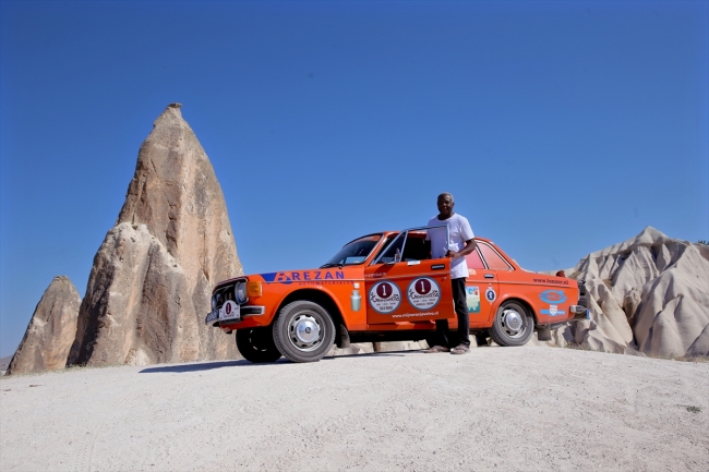 Klasik otomobil tutkunları Kapadokya'da mola verdi